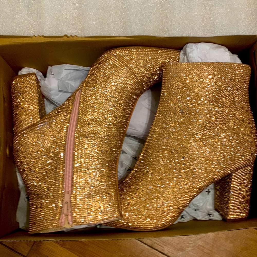 Betsy Johnson Boots - 9.5 - never worn NWOT